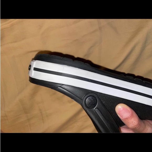 Black and white Baya Striped crocs - Picture 5 of 8